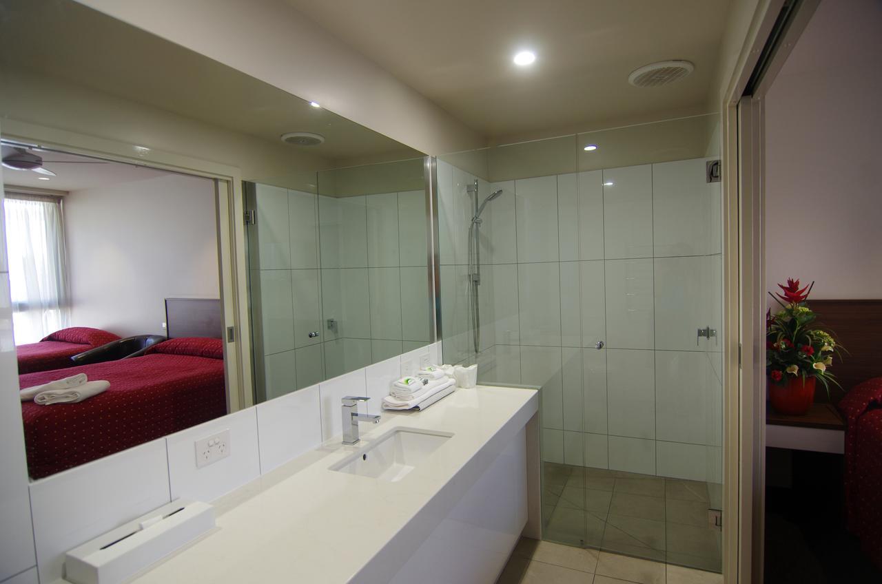Jane Eliza Motor Inn Суон-Гілл Екстер'єр фото